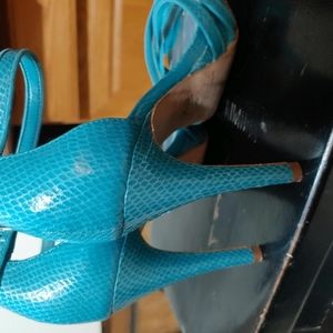 High heels turquoise